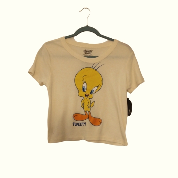 Looney Tunes Juniors L/G Short Sleeve Cropped Tweety Bird Graphic Tee - Picture 2 of 10